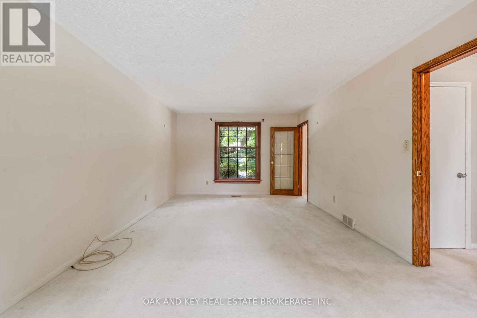 948 Farnham Road N, London South, Ontario  N6K 1S1 - Photo 34 - X12401902