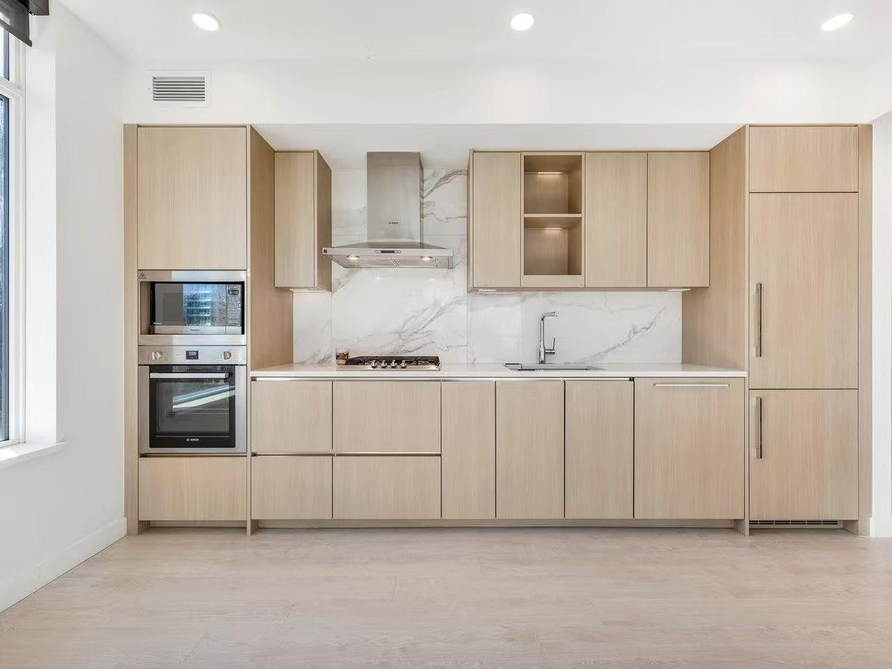 407 9887 Whalley Boulevard, Surrey, British Columbia  V3T 0P4 - Photo 1 - R3052040