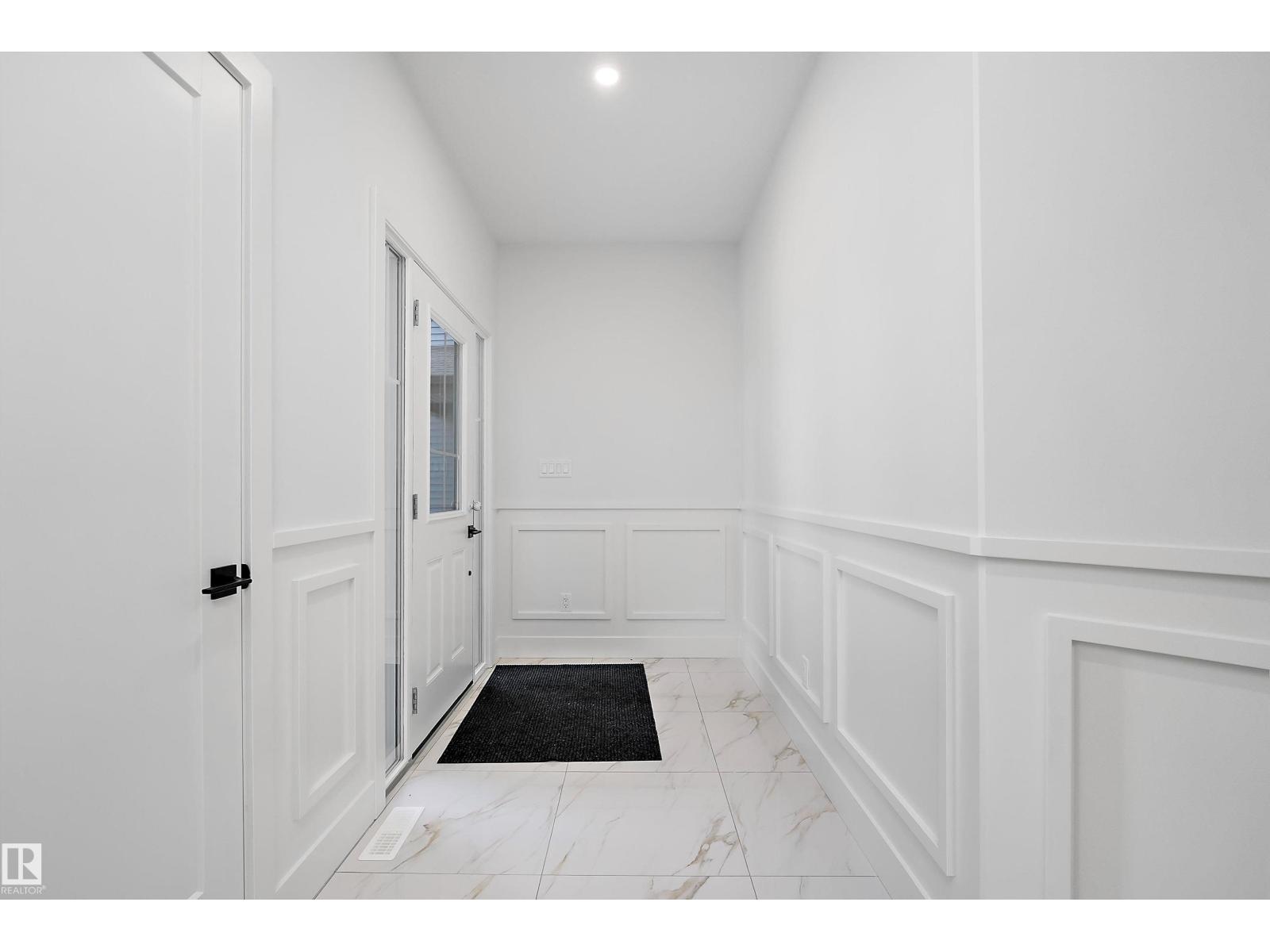 3111 158 St Sw, Edmonton, Alberta  T6W 5C9 - Photo 2 - E4457049