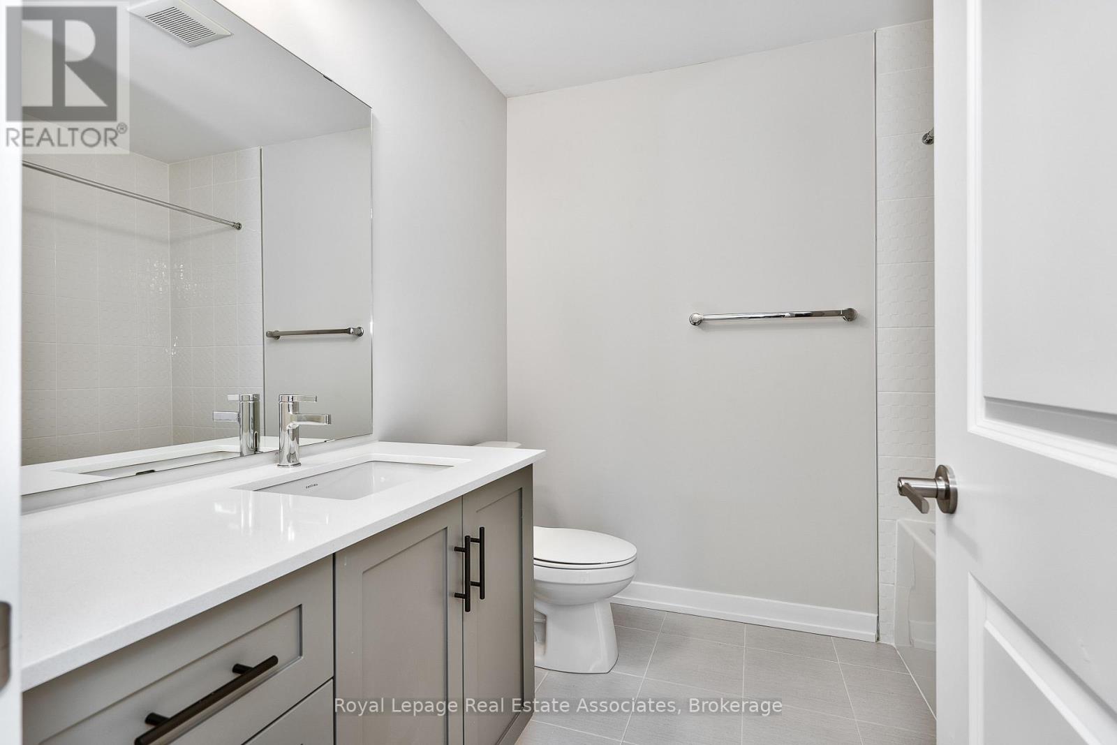 29 - 100 Hollywood Court, Cambridge, Ontario  N1R 0C5 - Photo 6 - X12397806