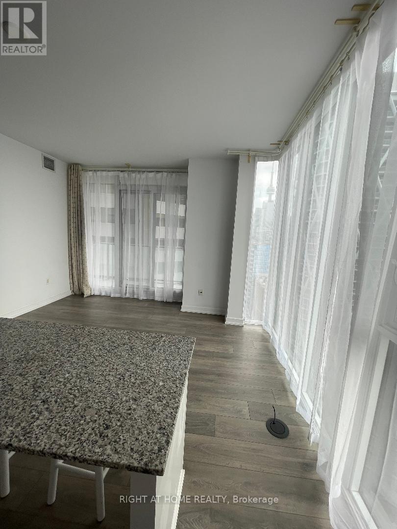 2803 - 426 University Avenue, Toronto, Ontario  M5G 1S9 - Photo 10 - C12424647