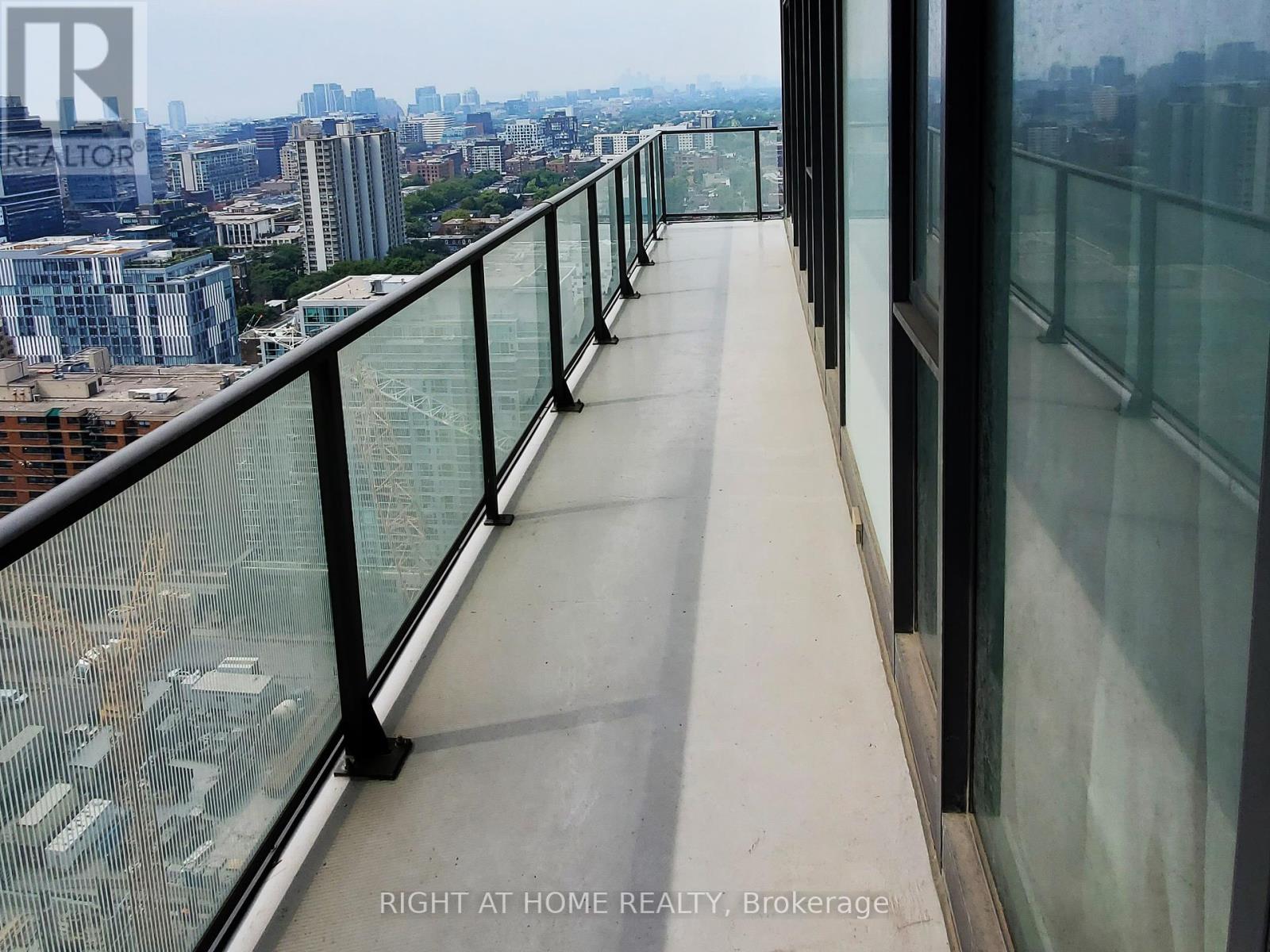 2803 - 426 University Avenue, Toronto, Ontario  M5G 1S9 - Photo 16 - C12424647