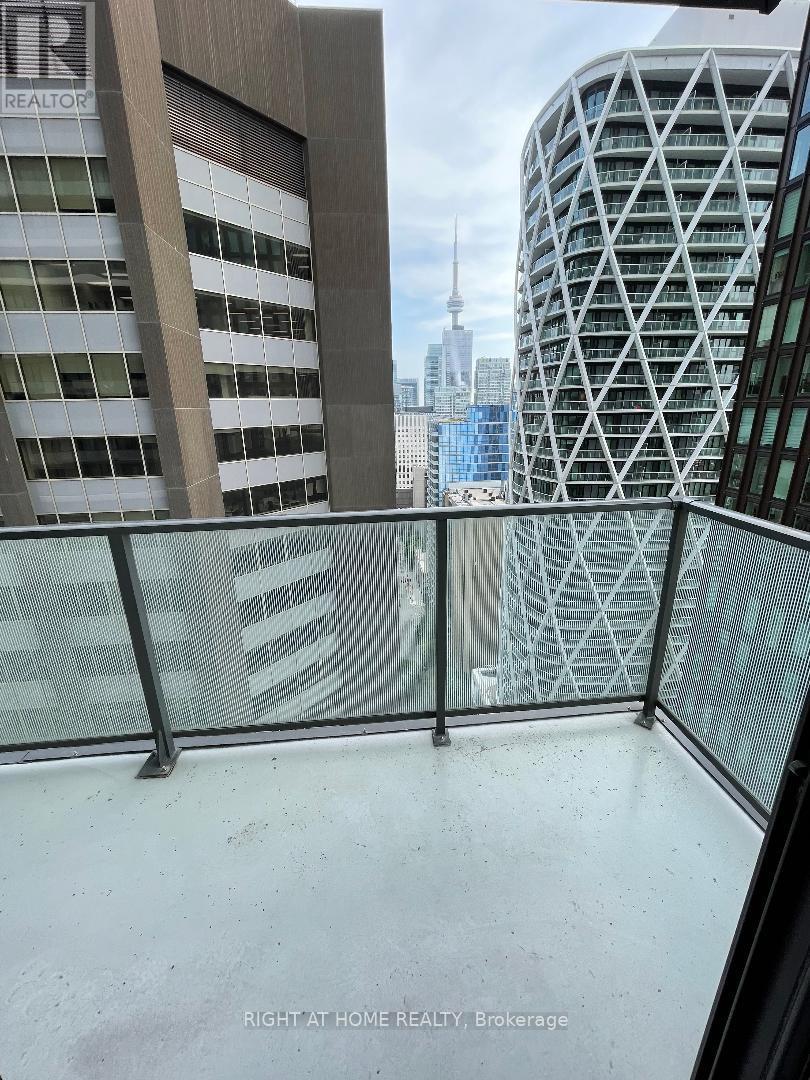 2803 - 426 University Avenue, Toronto, Ontario  M5G 1S9 - Photo 17 - C12424647