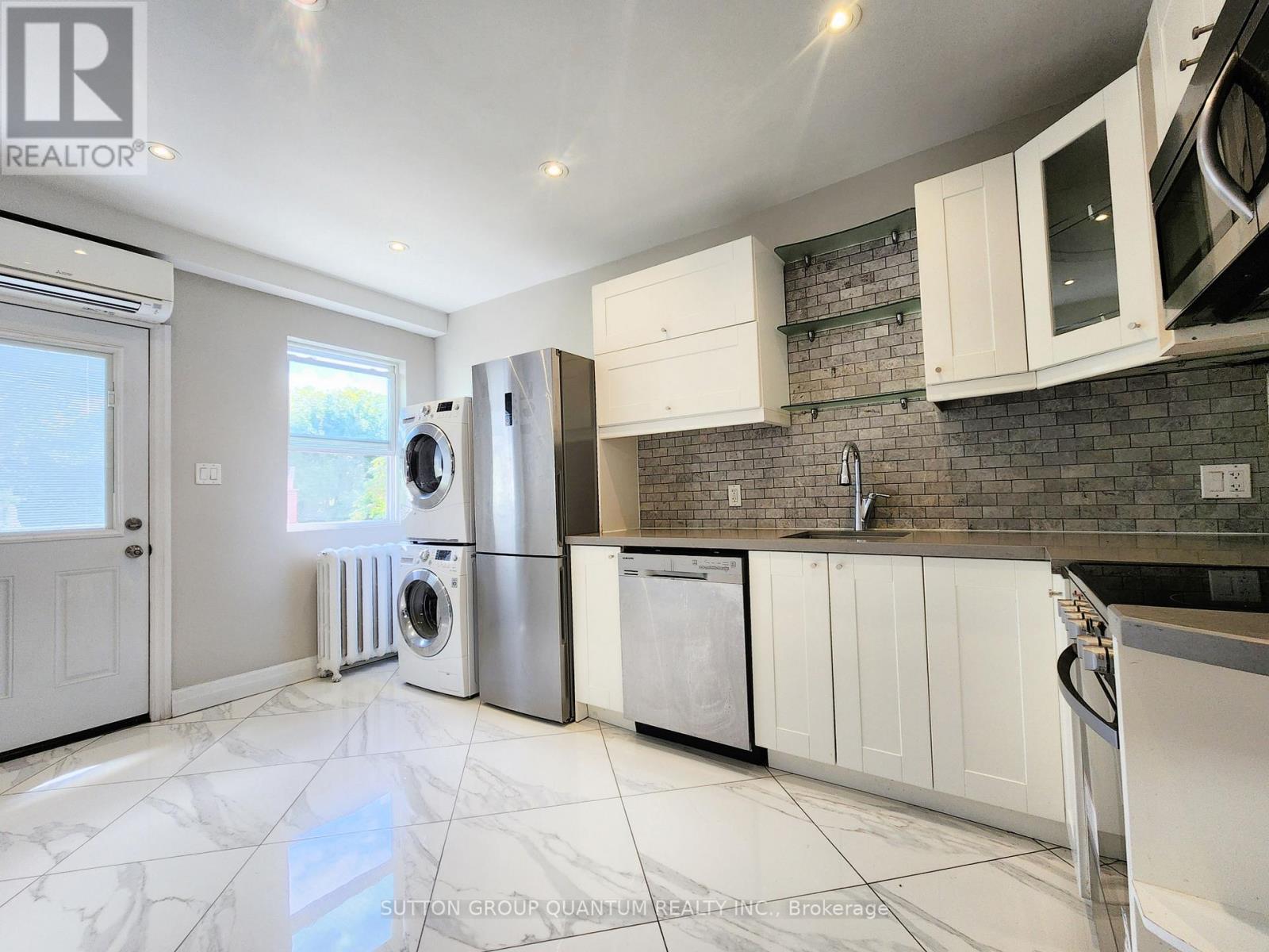 Upper - 291 Roncesvalles Avenue, Toronto, Ontario  M6R 2M3 - Photo 8 - W12425091