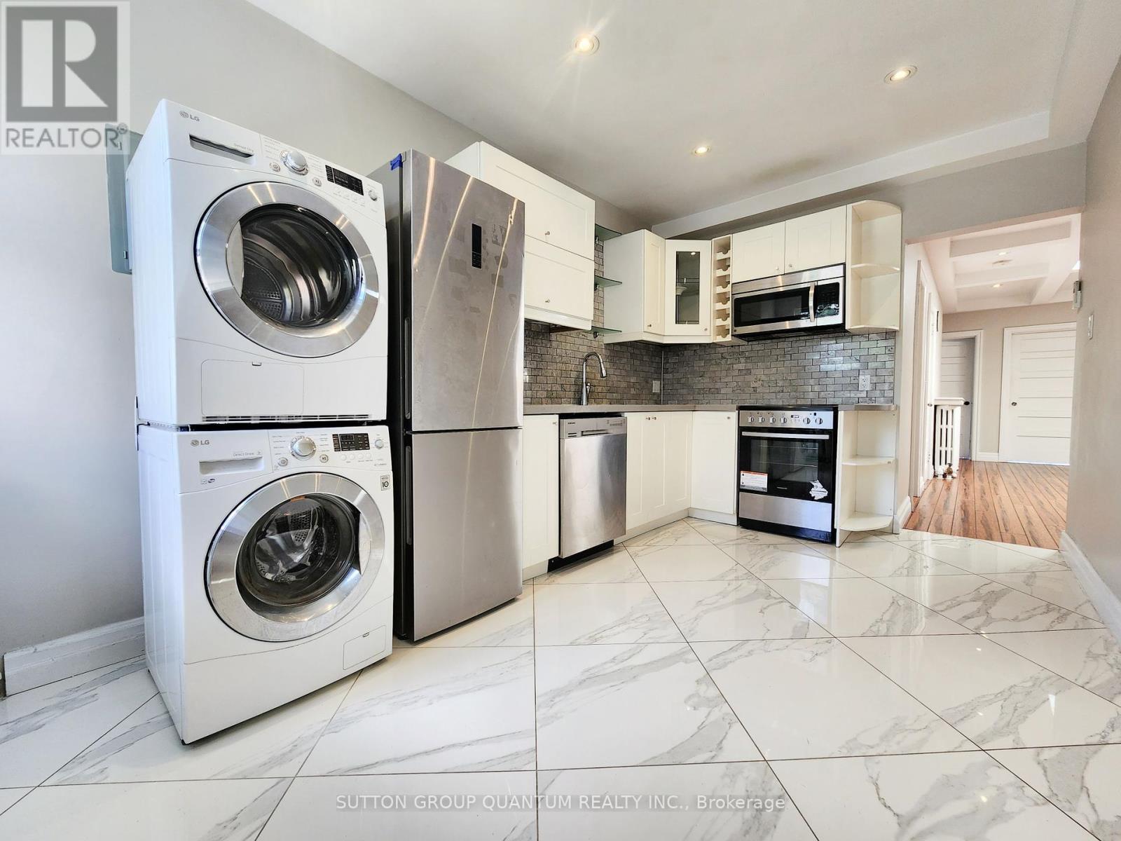 Upper - 291 Roncesvalles Avenue, Toronto, Ontario  M6R 2M3 - Photo 9 - W12425091