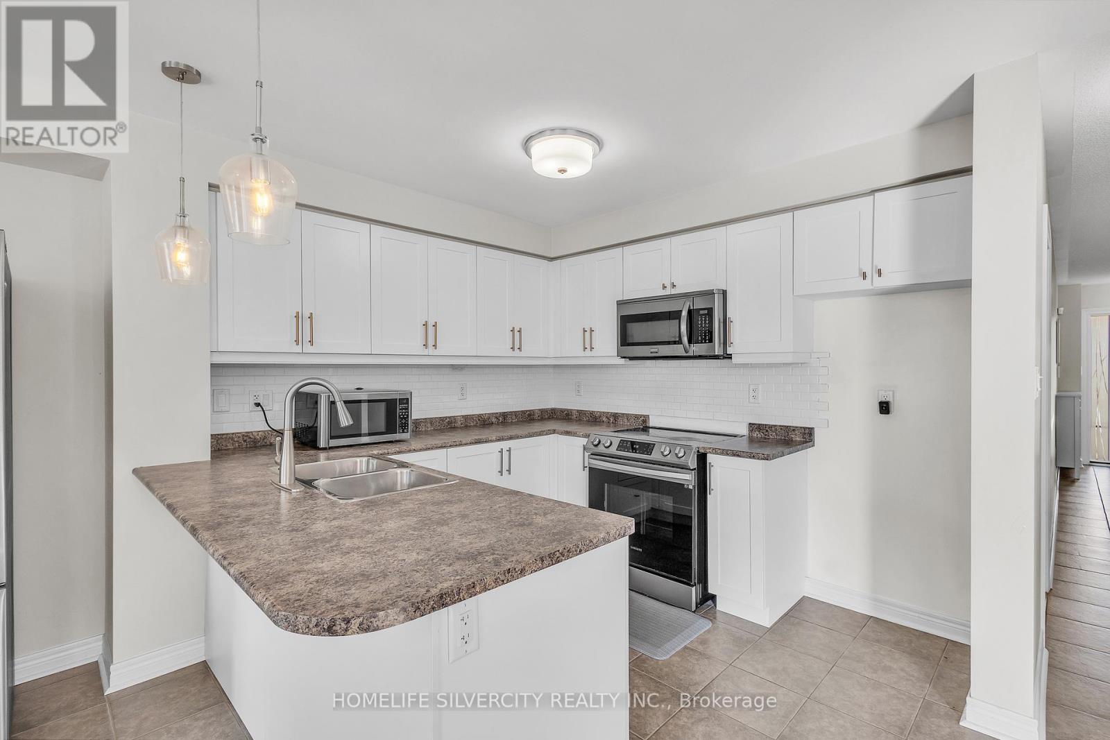 1400 Rennie Street, Oshawa, Ontario  L1K 0N8 - Photo 12 - E12425186