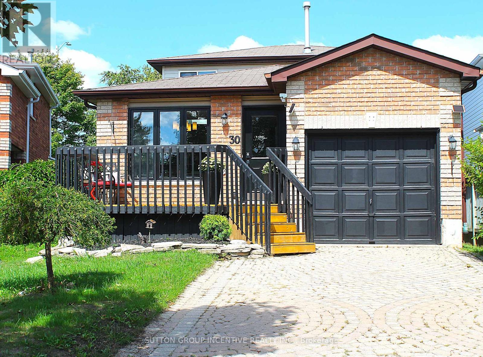 30 ASSINIBOINE DRIVE, Barrie, Ontario