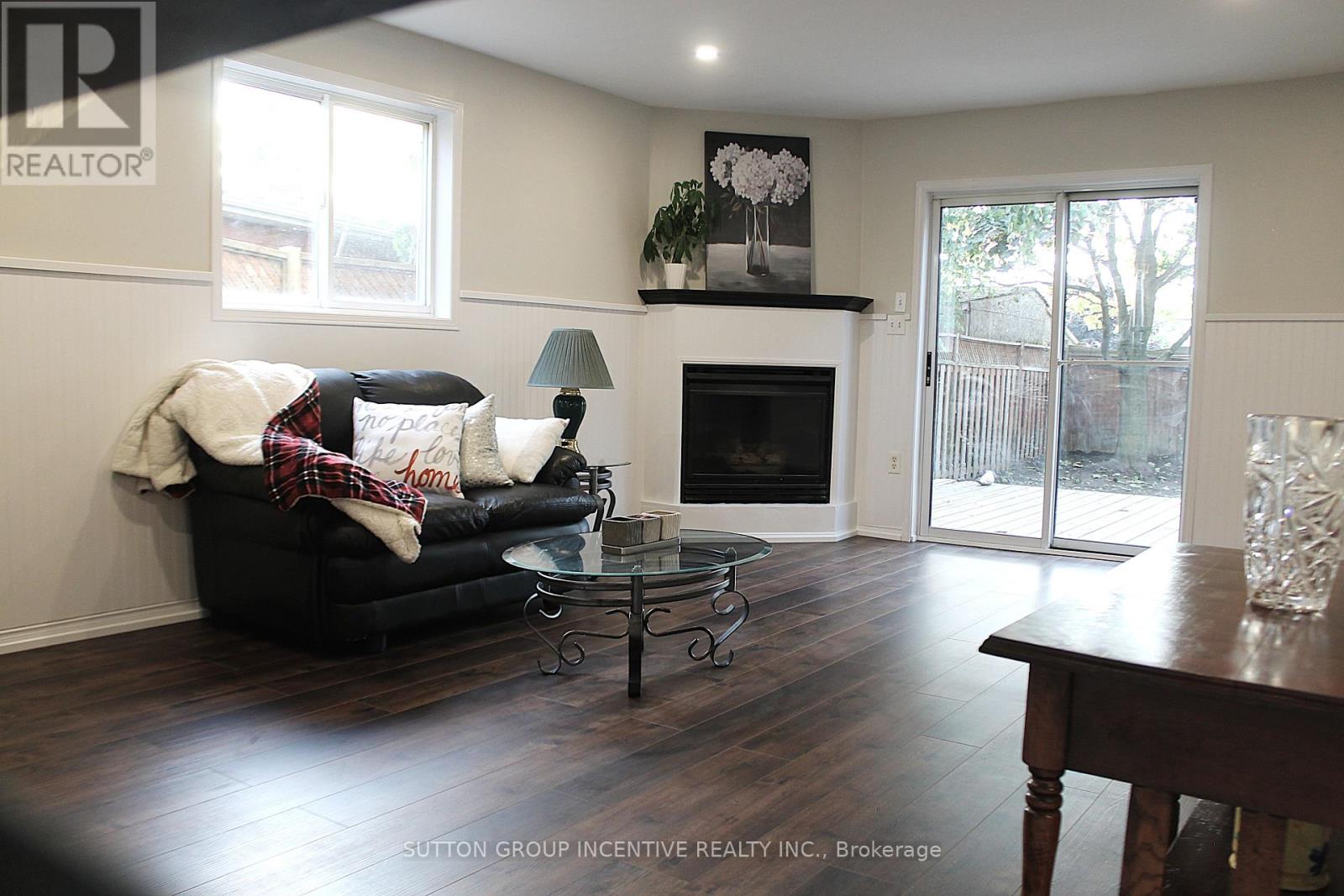 30 Assiniboine Drive, Barrie, Ontario  L4N 8G4 - Photo 14 - S12425182