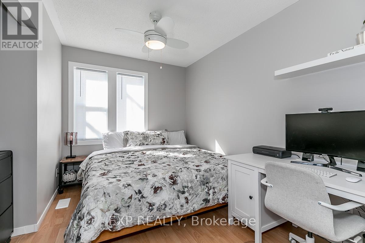 3152 Mosley Street, Wasaga Beach, Ontario  L9Z 1V6 - Photo 14 - S12425190
