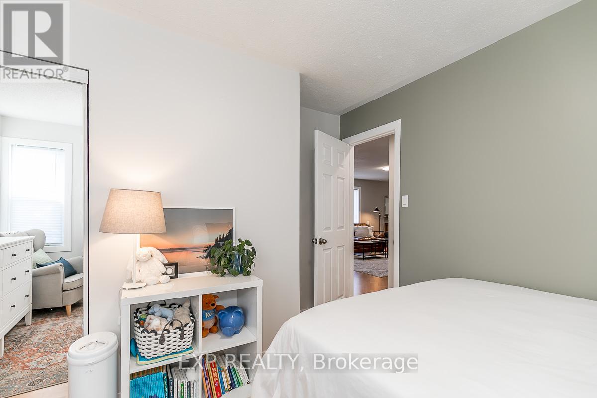 3152 Mosley Street, Wasaga Beach, Ontario  L9Z 1V6 - Photo 17 - S12425190