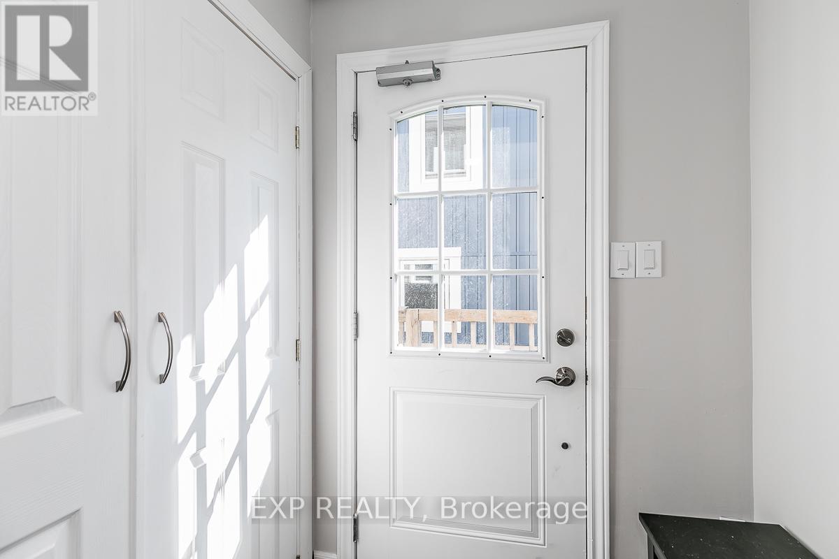 3152 Mosley Street, Wasaga Beach, Ontario  L9Z 1V6 - Photo 25 - S12425190