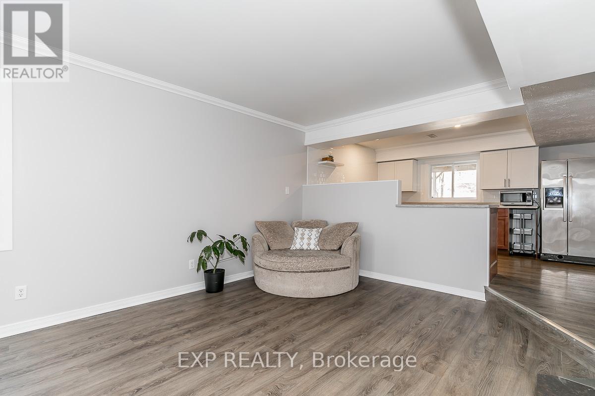 3152 Mosley Street, Wasaga Beach, Ontario  L9Z 1V6 - Photo 27 - S12425190