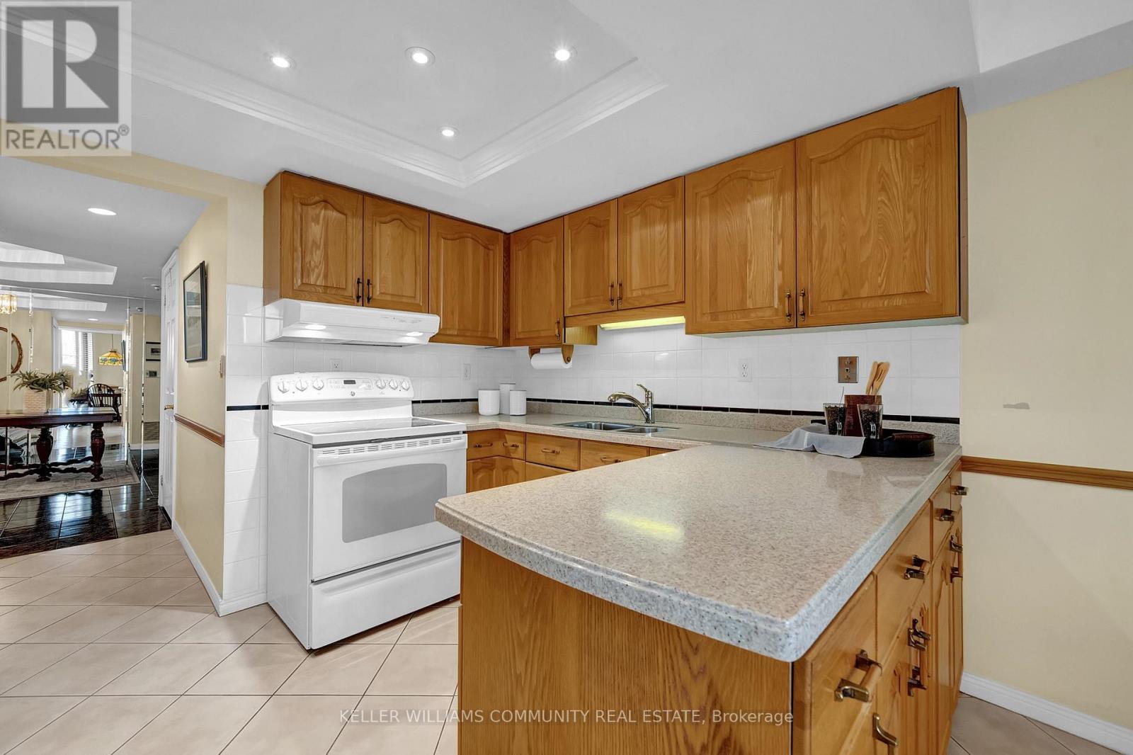 405 - 900 Wilson Road N, Oshawa, Ontario  L1G 7T2 - Photo 11 - E12425223
