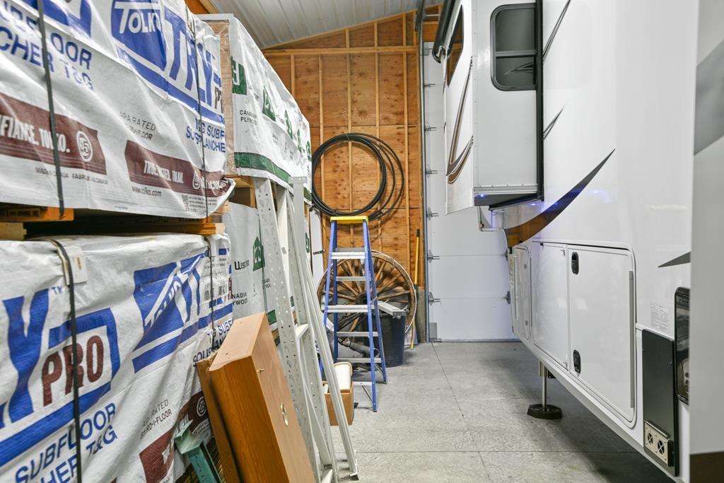 1400 Maple Rock Drive, Columbia Valley, Columbia Valley, British Columbia  V2R 4X5 - Photo 37 - R3051197