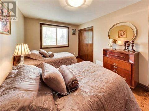 12 Eldorado Court, Toronto (York University Heights), Ontario  M3J 1W9 - Photo 10 - W12425183