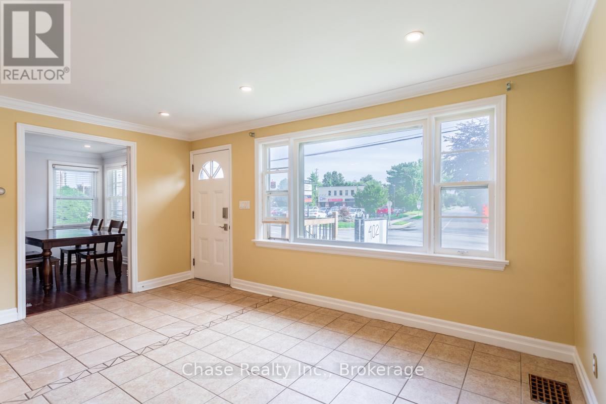 402 Guelph Line, Burlington, Ontario  L7R 3L4 - Photo 2 - W12425208