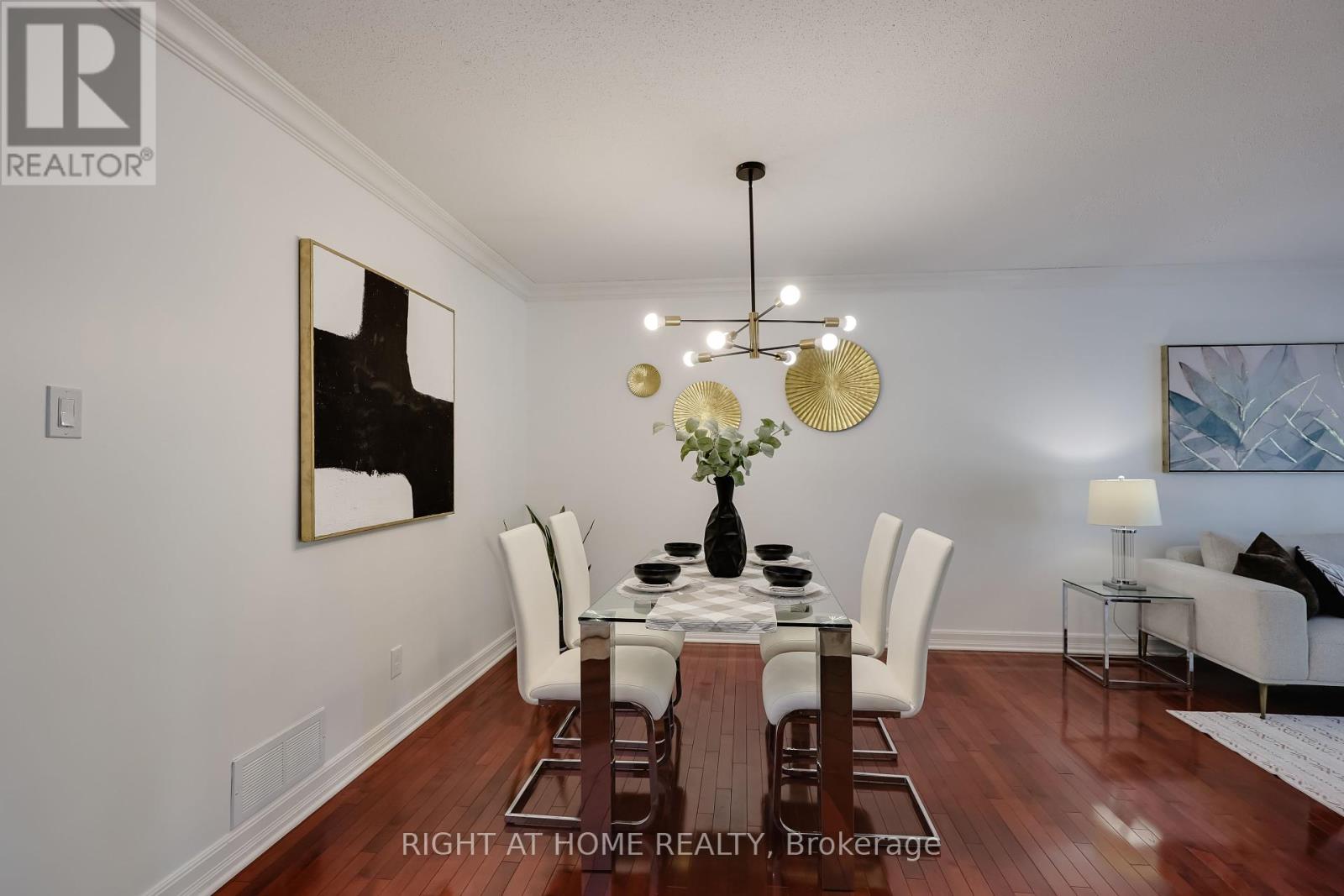 60 Mersey Drive, Ottawa, Ontario  K2K 3A6 - Photo 6 - X12425213