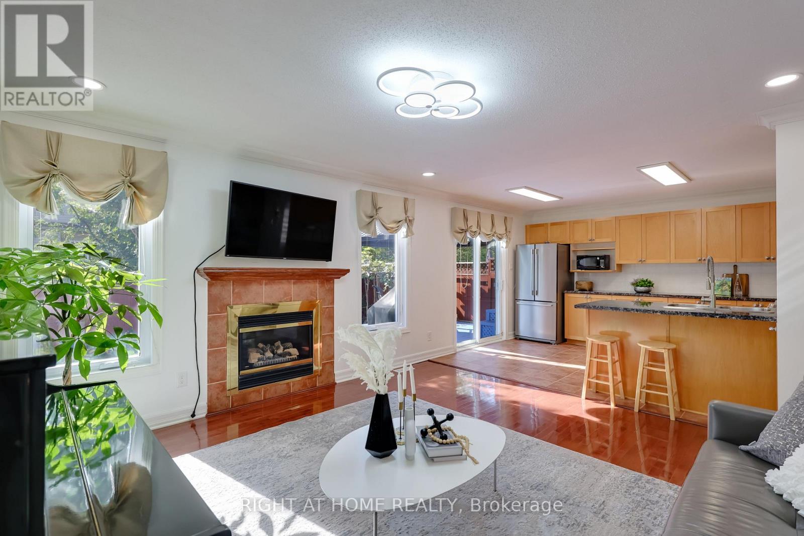 60 Mersey Drive, Ottawa, Ontario  K2K 3A6 - Photo 16 - X12425213