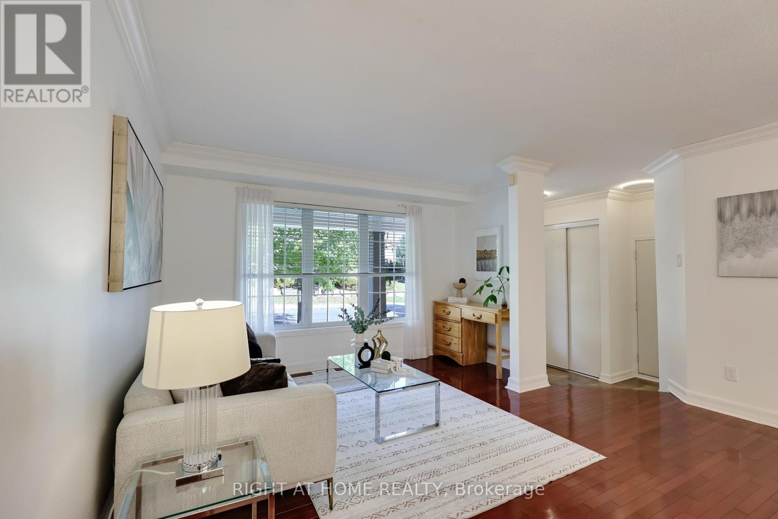 60 Mersey Drive, Ottawa, Ontario  K2K 3A6 - Photo 10 - X12425213