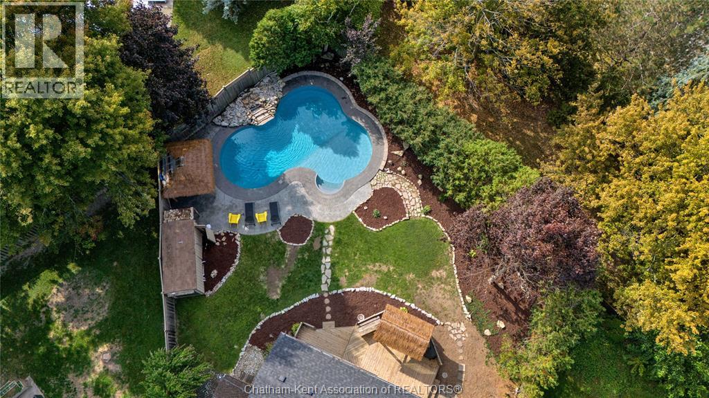 74 University Drive, Chatham, Ontario  N7L 4V5 - Photo 4 - 25024004