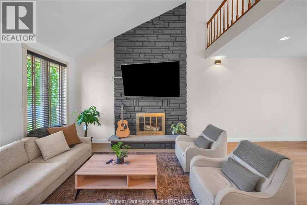 74 University Drive, Chatham, Ontario  N7L 4V5 - Photo 8 - 25024004