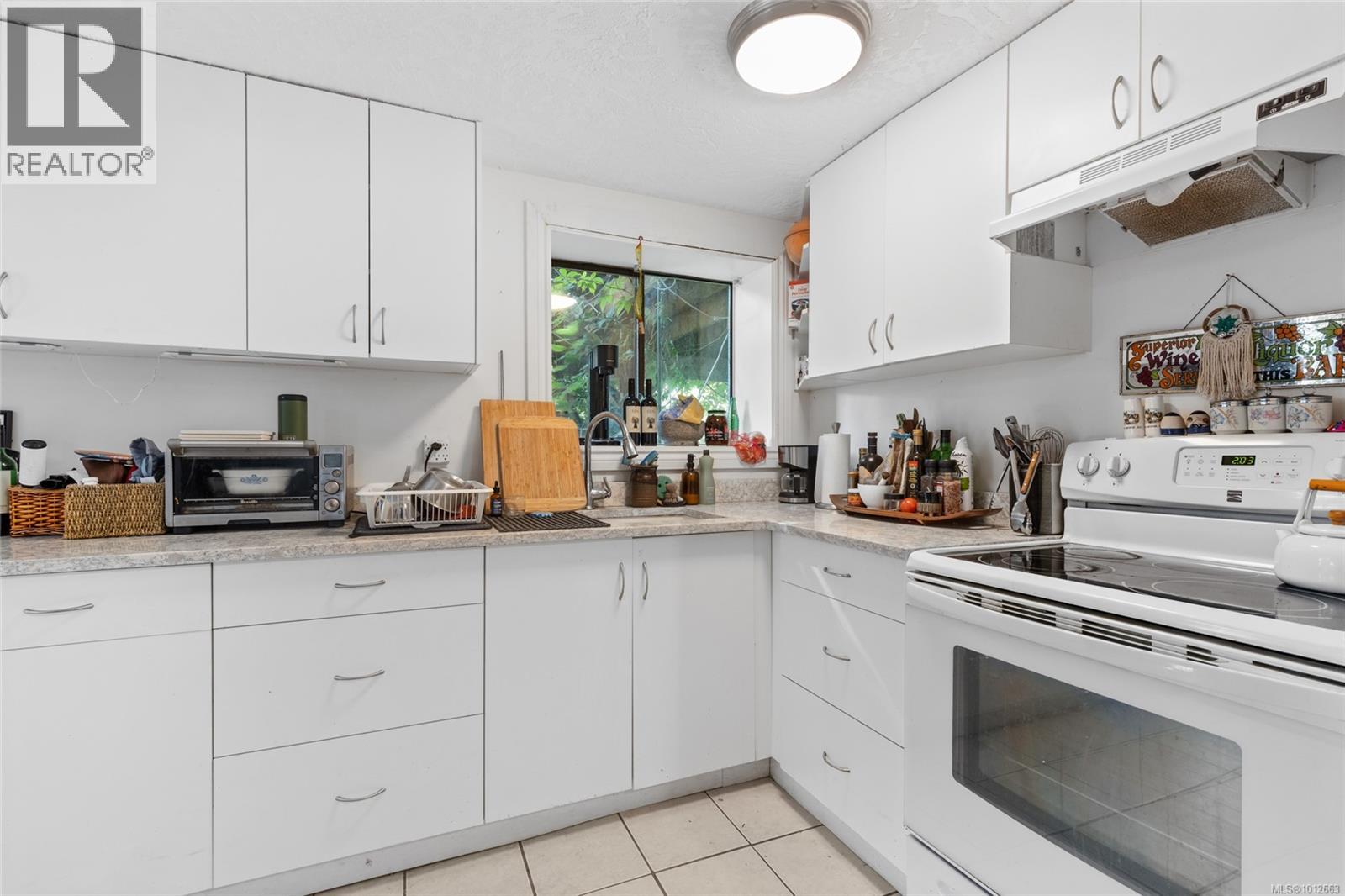 10664 Cedar Dr, Youbou, British Columbia  V0R 3E1 - Photo 15 - 1012663