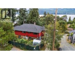 10664 Cedar Dr Youbou, Youbou, Ca