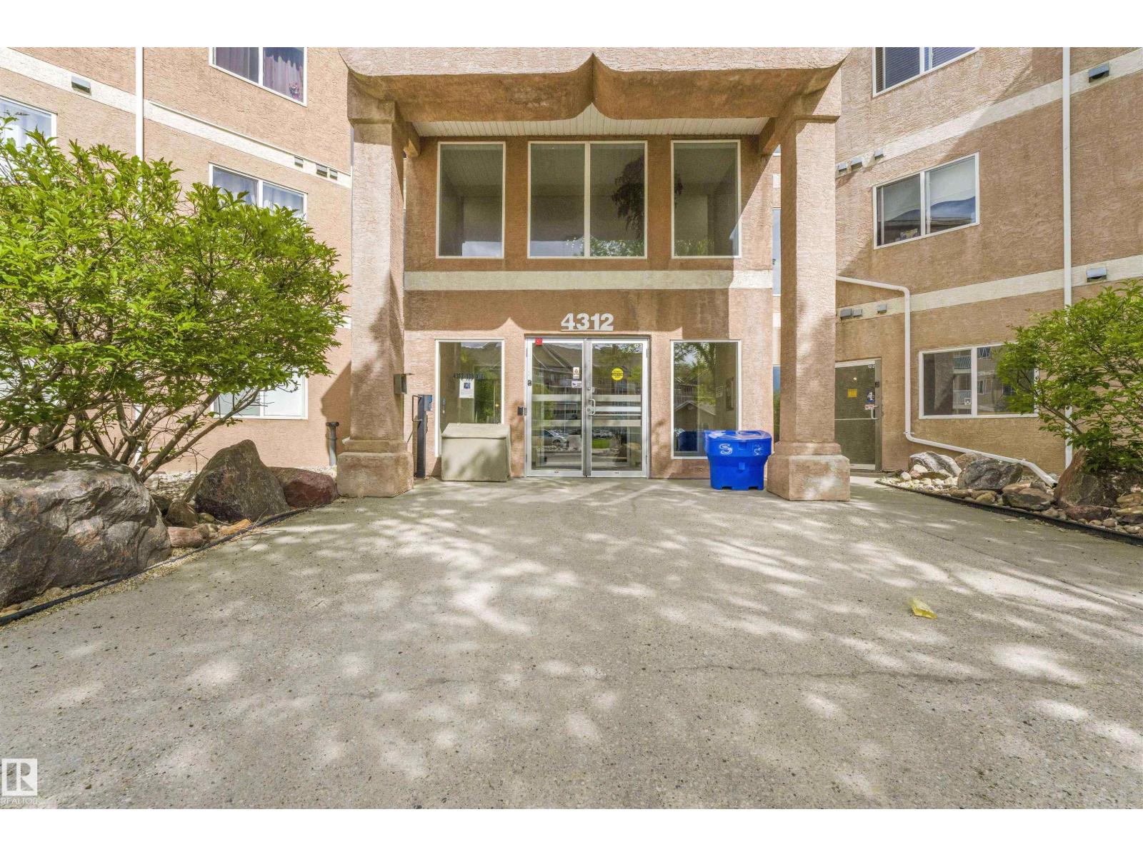 #213 4312 139 AV NW, Edmonton, Alberta