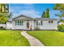 17 Windermere Road Sw Wildwood, Calgary, Ca