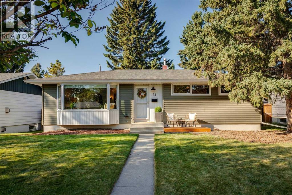 131 Gloucester Crescent Sw, Calgary, Alberta  T3E 4V4 - Photo 3 - A2258046
