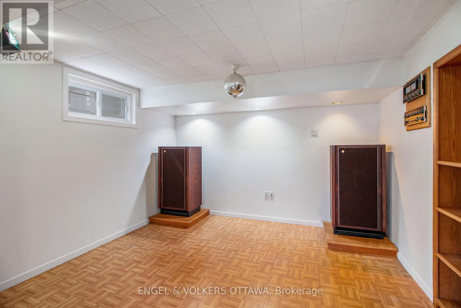 2061 Vincent Street, Ottawa, Ontario  K1G 2M8 - Photo 24 - X12425231