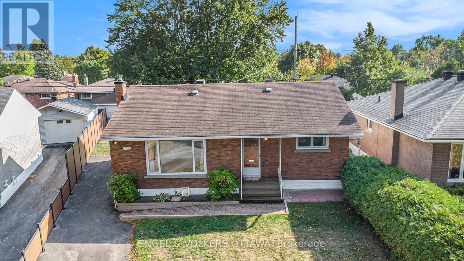 2061 Vincent Street, Ottawa, Ontario  K1G 2M8 - Photo 31 - X12425231