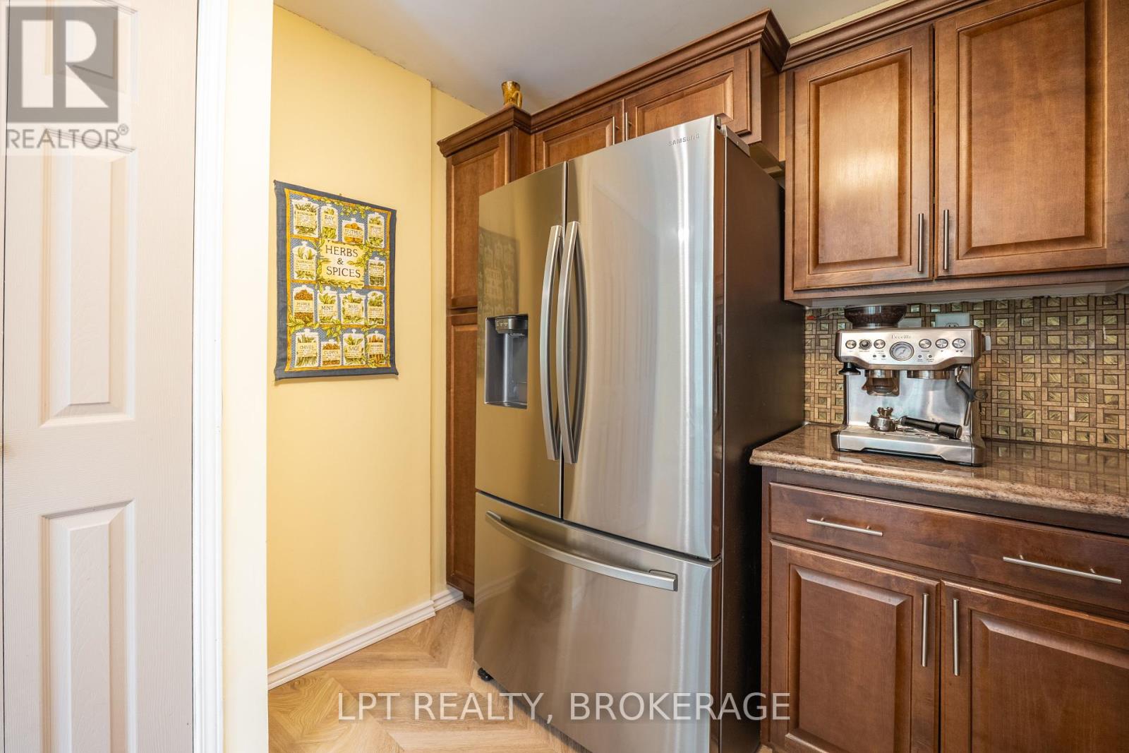 331 Maple Grove Lane, Frontenac, Ontario  K0H 2V0 - Photo 12 - X12376348
