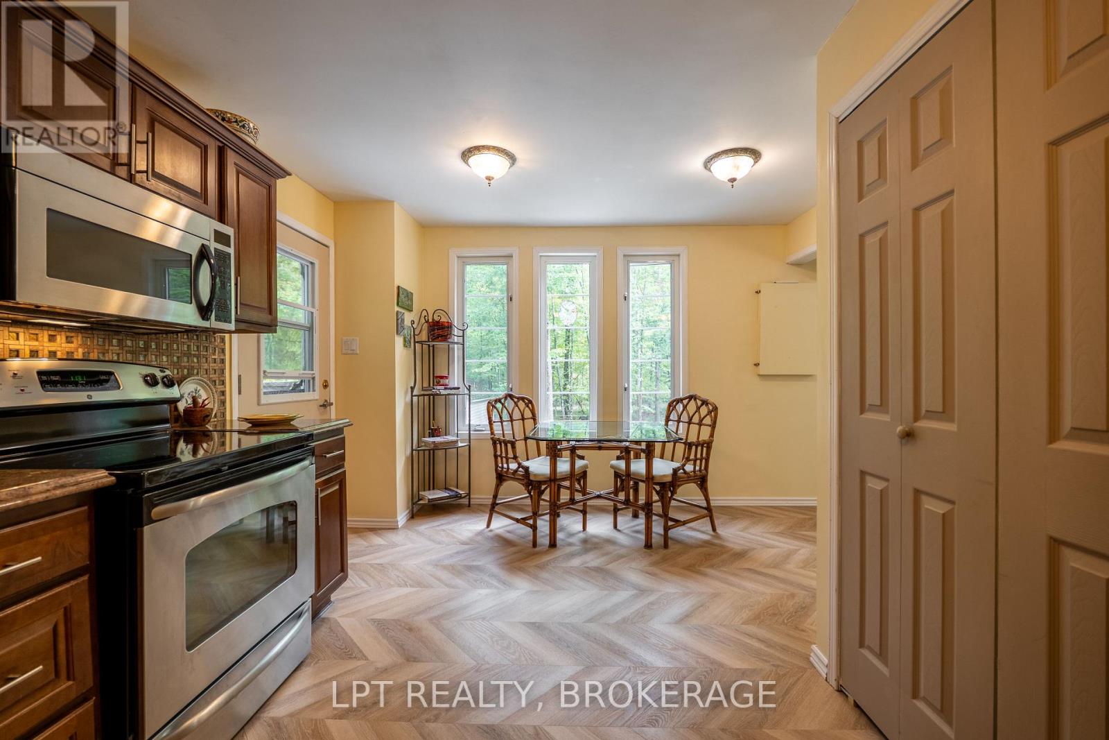 331 Maple Grove Lane, Frontenac, Ontario  K0H 2V0 - Photo 16 - X12376348