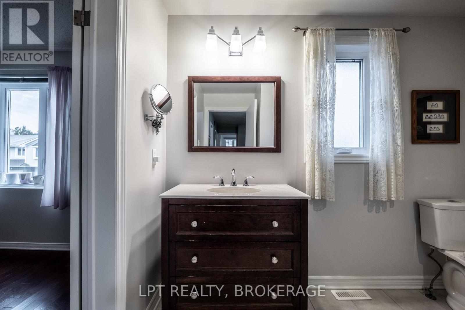 491 Valade Crescent, Ottawa, Ontario  K4A 2W6 - Photo 29 - X12389437