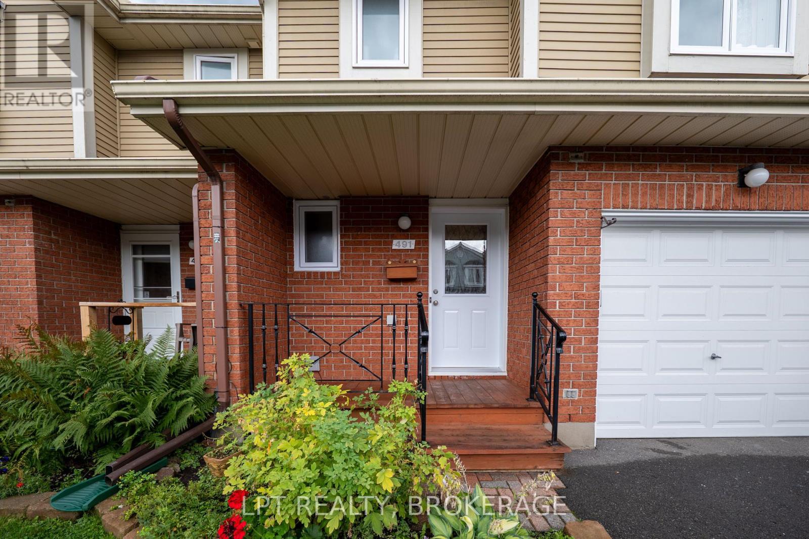 491 Valade Crescent, Ottawa, Ontario  K4A 2W6 - Photo 3 - X12389437