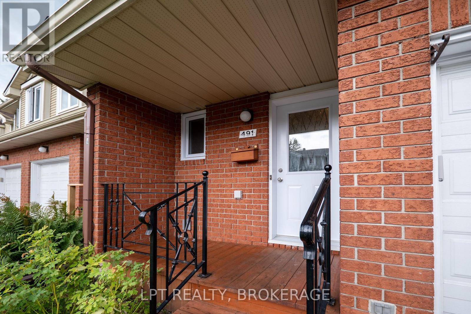 491 Valade Crescent, Ottawa, Ontario  K4A 2W6 - Photo 4 - X12389437
