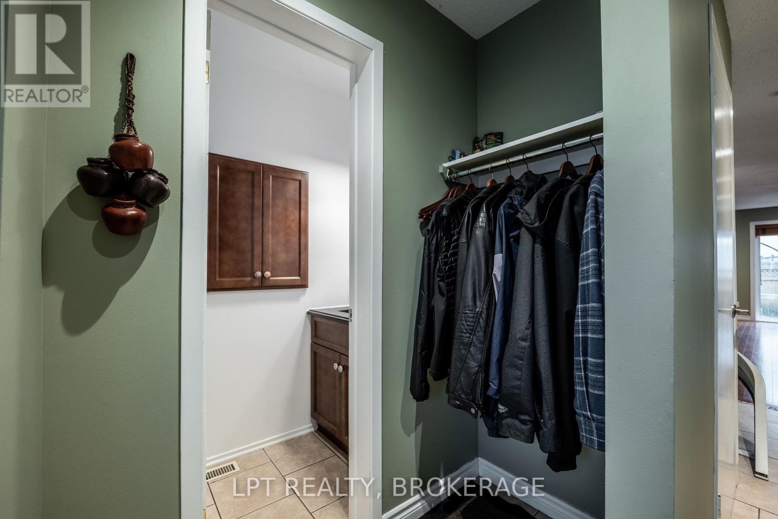 491 Valade Crescent, Ottawa, Ontario  K4A 2W6 - Photo 7 - X12389437