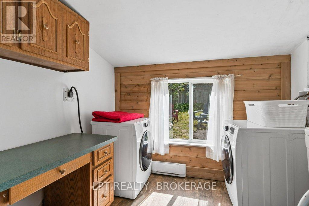 117 Second Avenue N, South Bruce Peninsula, Ontario  N0H 2G0 - Photo 12 - X12423064