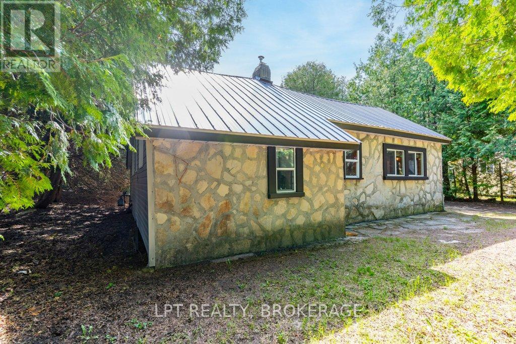 117 Second Avenue N, South Bruce Peninsula, Ontario  N0H 2G0 - Photo 20 - X12423064