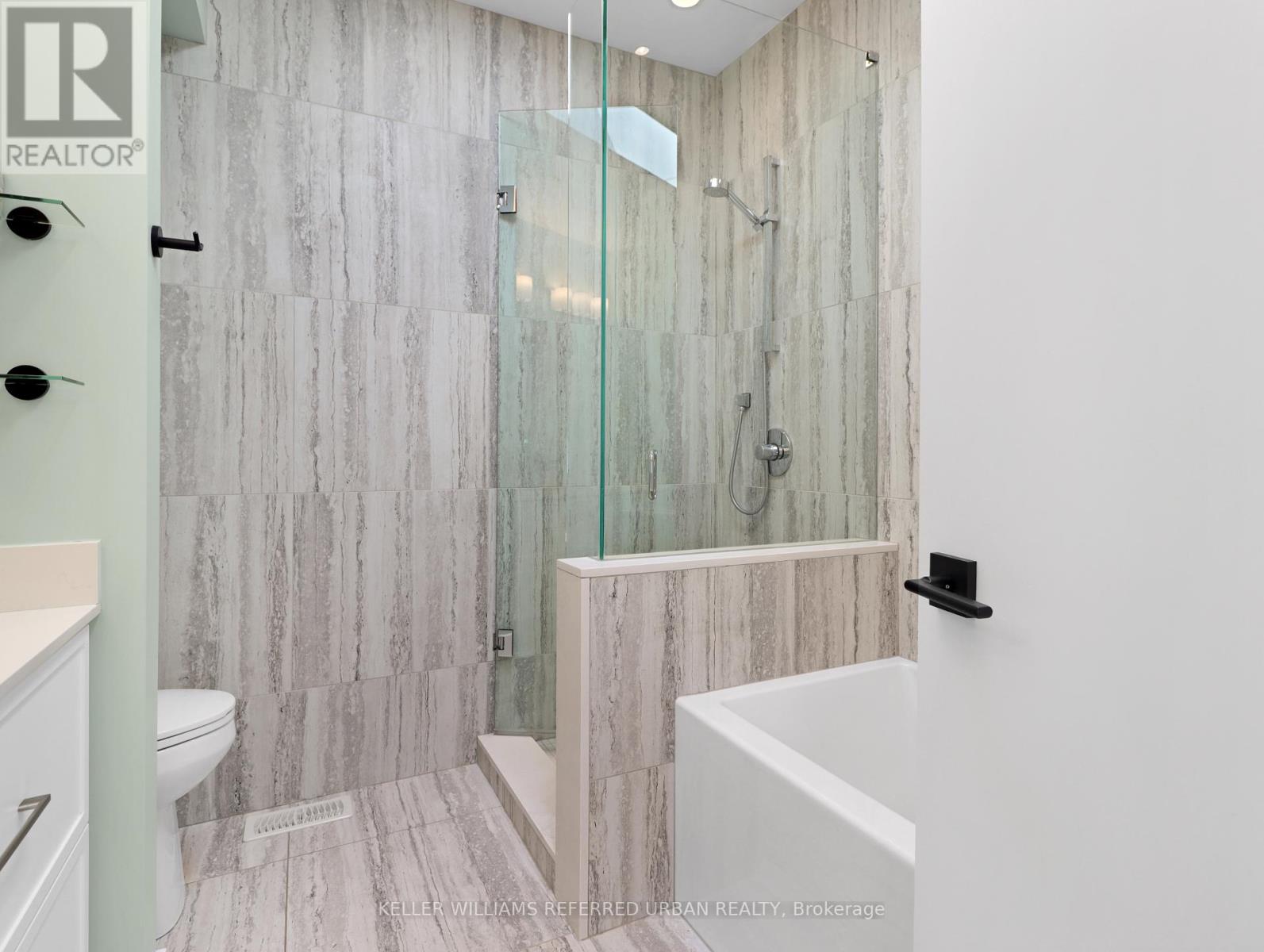 313 Westmoreland Avenue, Toronto, Ontario  M6H 3A4 - Photo 21 - W12424637