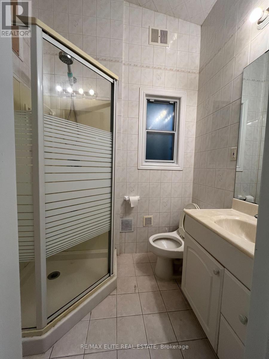 49 Viamede Crescent, Toronto, Ontario  M2K 2A7 - Photo 5 - C12425239