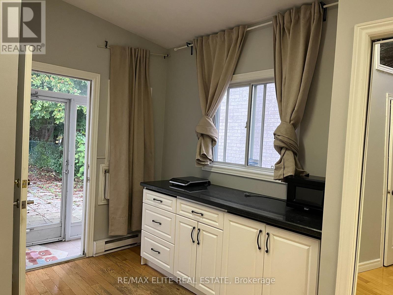 49 Viamede Crescent, Toronto, Ontario  M2K 2A7 - Photo 6 - C12425239