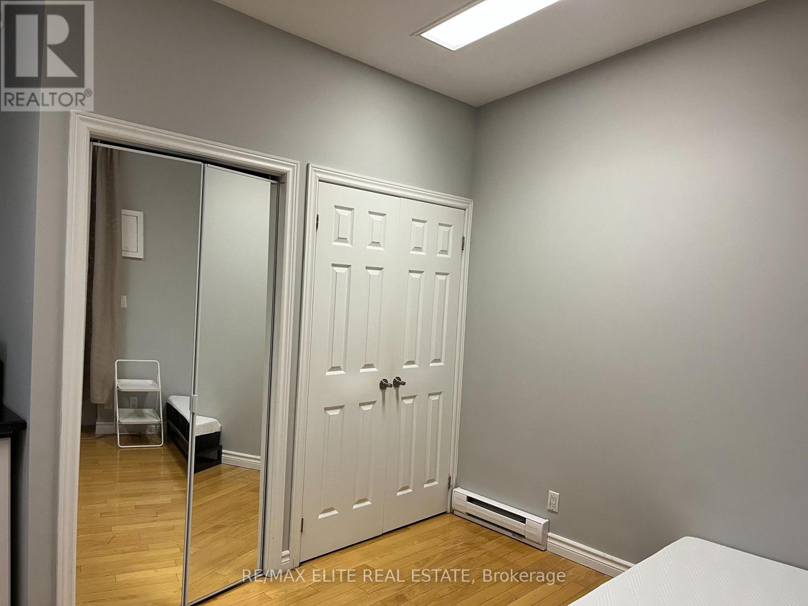 49 Viamede Crescent, Toronto, Ontario  M2K 2A7 - Photo 8 - C12425239