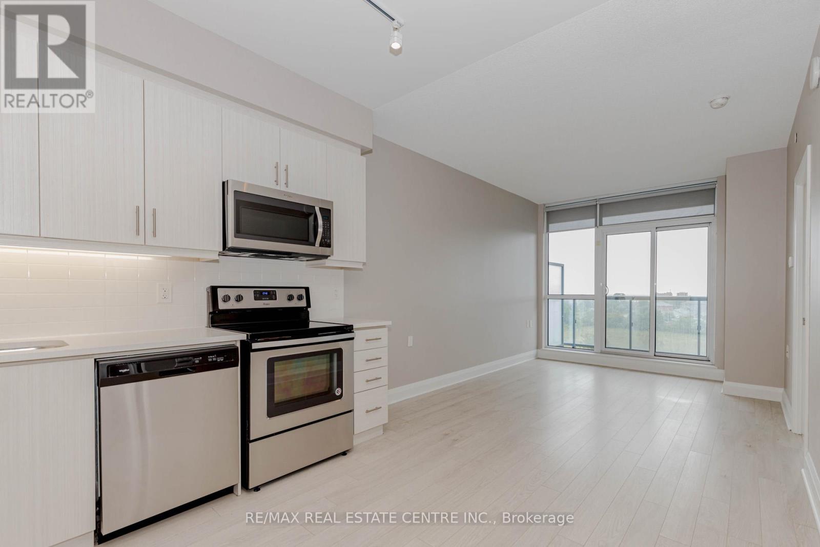 506 - 15 Zorra Street, Toronto, Ontario  M8Z 0C1 - Photo 11 - W12425246
