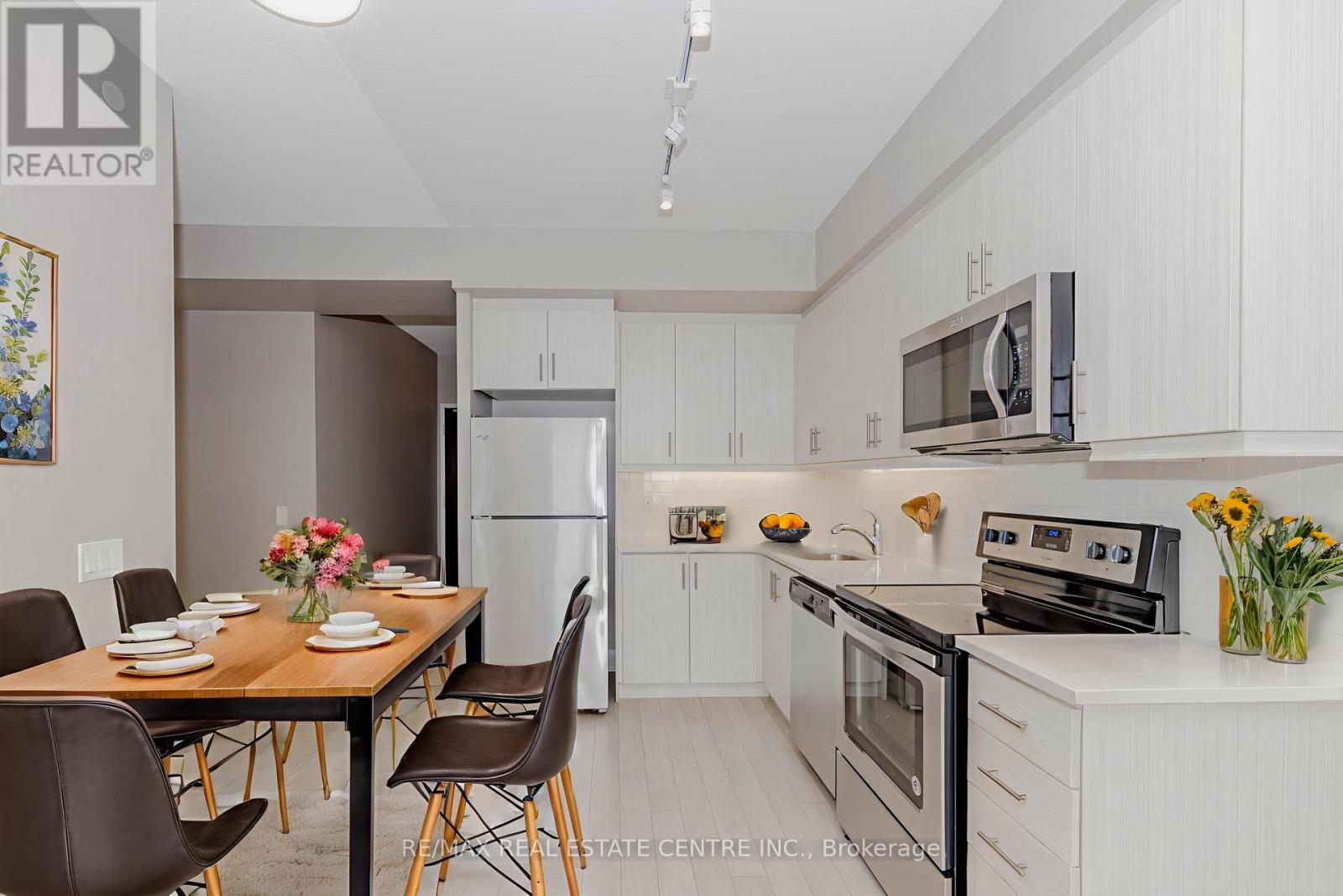 506 - 15 Zorra Street, Toronto, Ontario  M8Z 0C1 - Photo 13 - W12425246