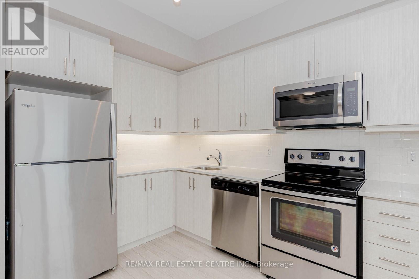 506 - 15 Zorra Street, Toronto, Ontario  M8Z 0C1 - Photo 14 - W12425246