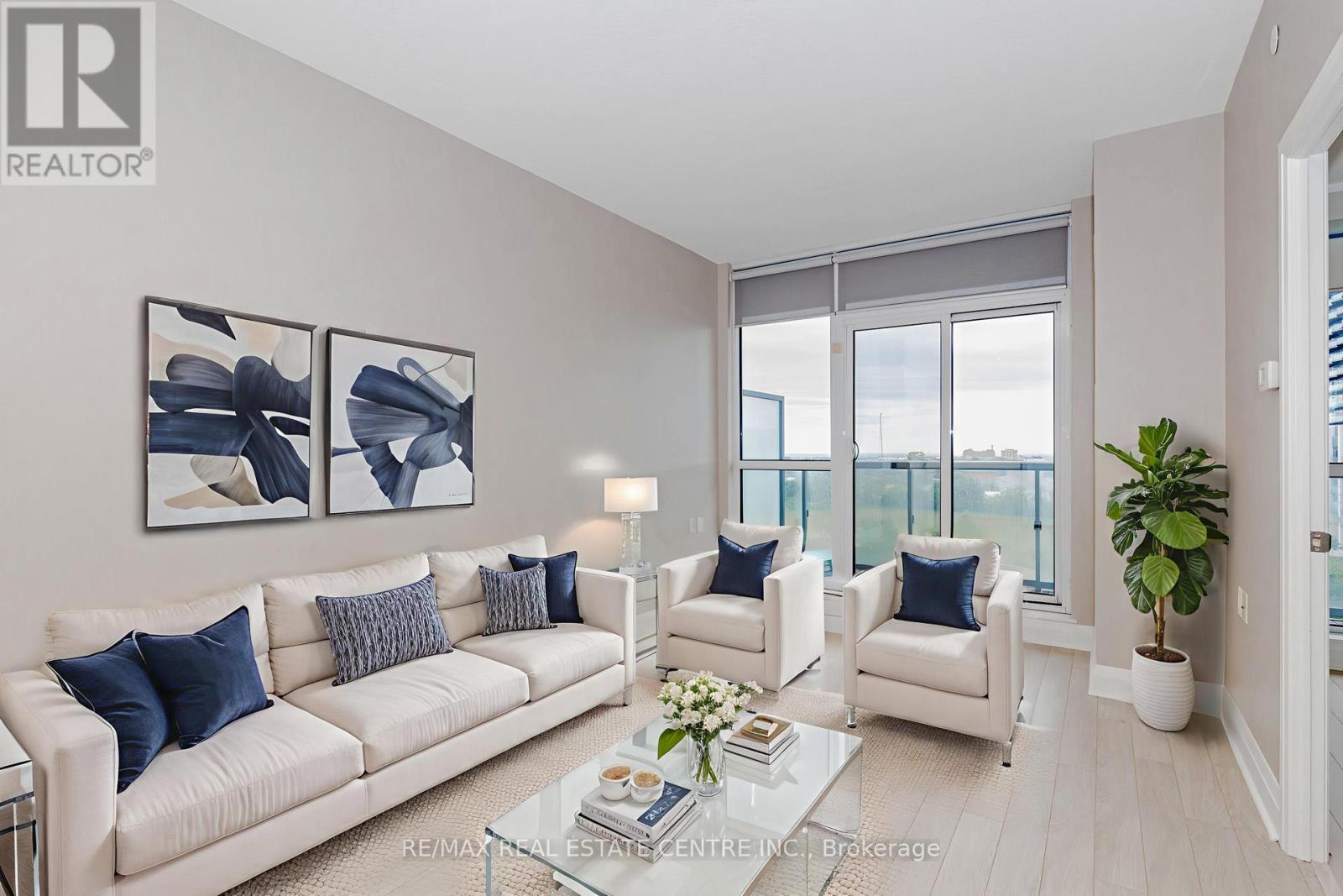506 - 15 Zorra Street, Toronto, Ontario  M8Z 0C1 - Photo 17 - W12425246