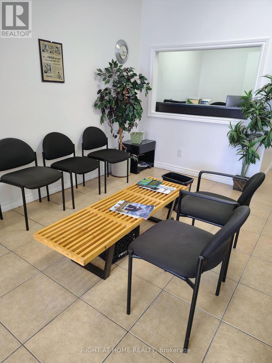 Main - 1254 Bloor Street W, Toronto, Ontario  M6H 1N5 - Photo 18 - W12425247