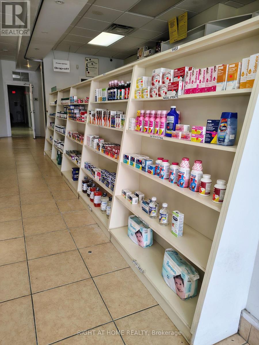 Main - 1254 Bloor Street W, Toronto, Ontario  M6H 1N5 - Photo 20 - W12425247